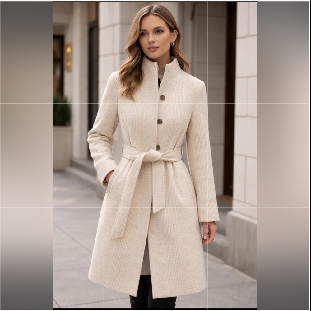Brooks Brothers Elegant Tan Cream Belted Wool Coat. Size 4